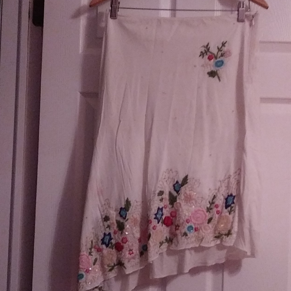 Long elegant spring summertime floral show stopper